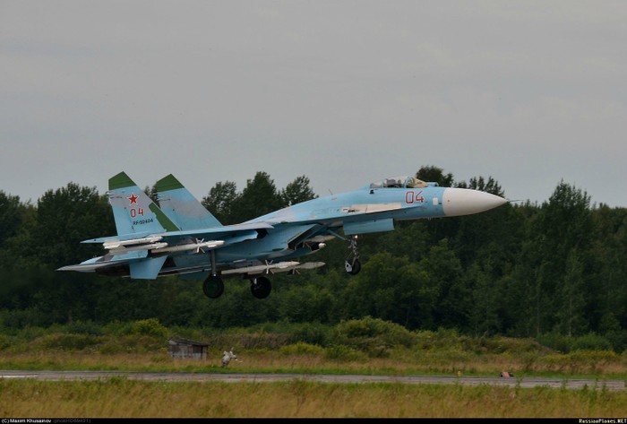 Tiêm kích tấn công Su-27 của Không quân Nga